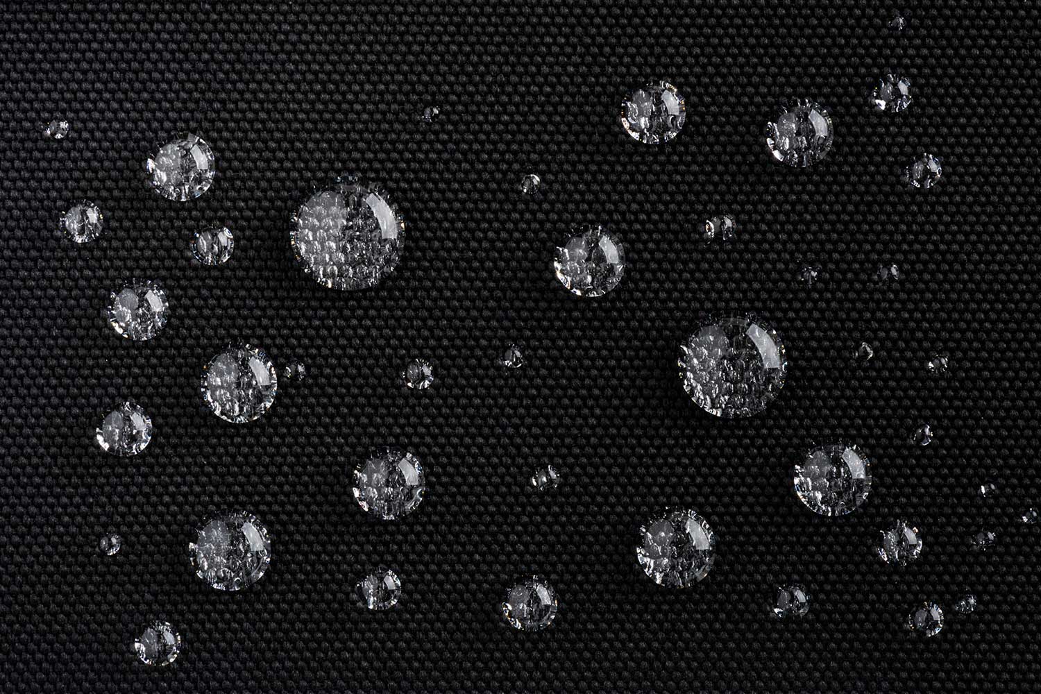 1980 Apache Prestige 18 Ft Sharkskin™ Supreme Pontoon Cover